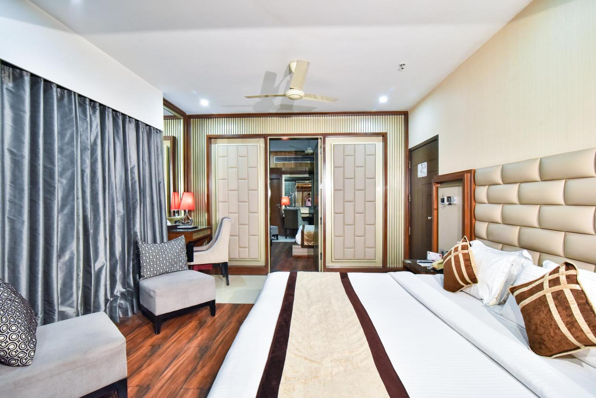 Sawera Grand Hotel Amritsar Exterior photo