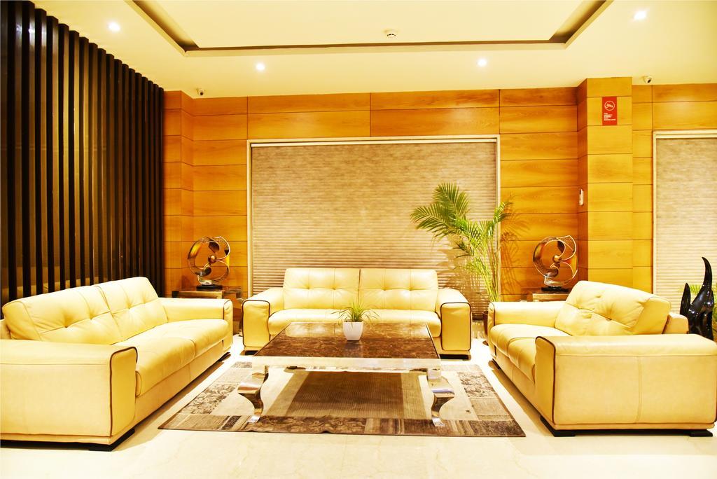 Sawera Grand Hotel Amritsar Exterior photo
